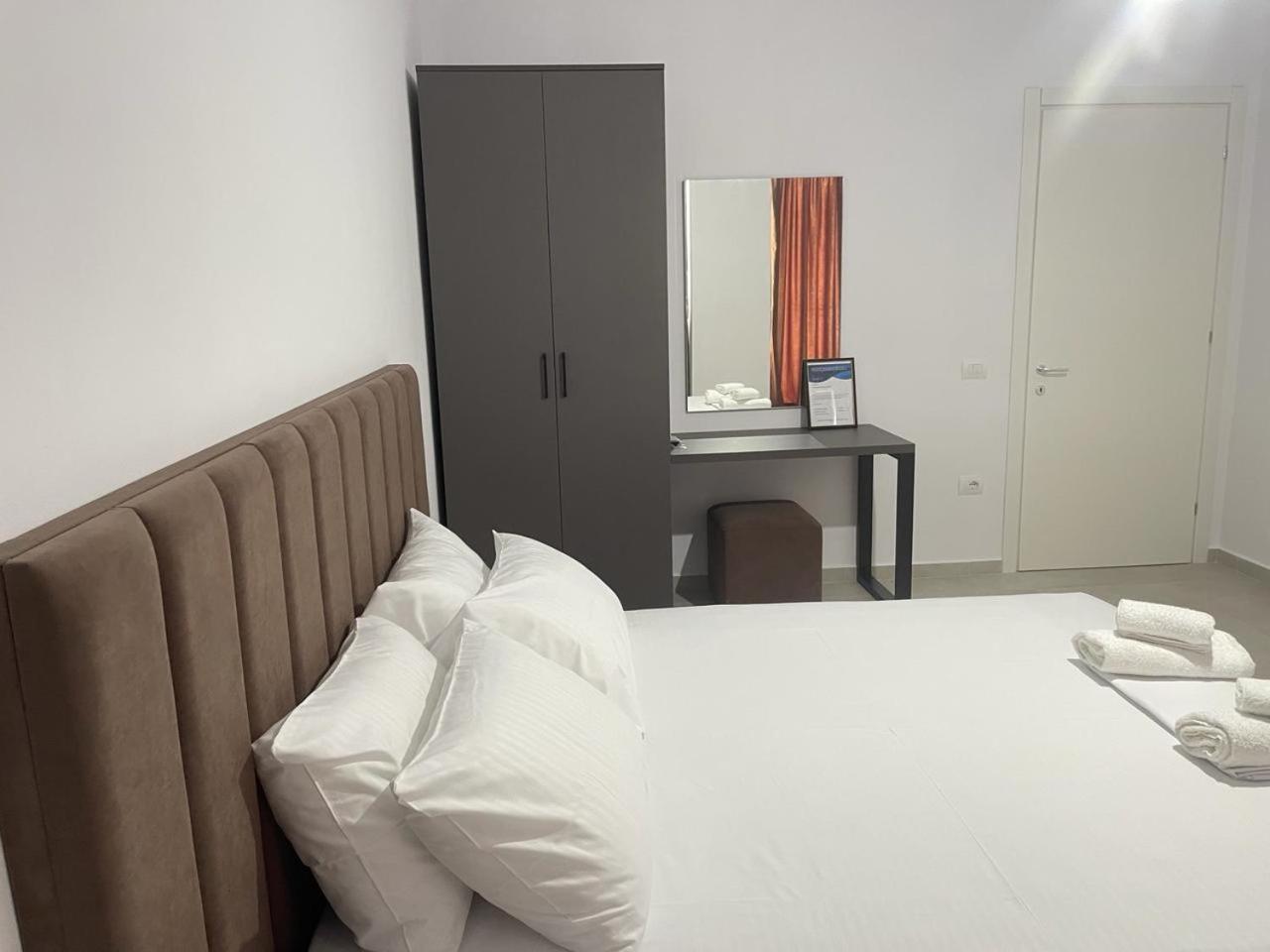 Sunrose Residences Sarandë Eksteriør bilde
