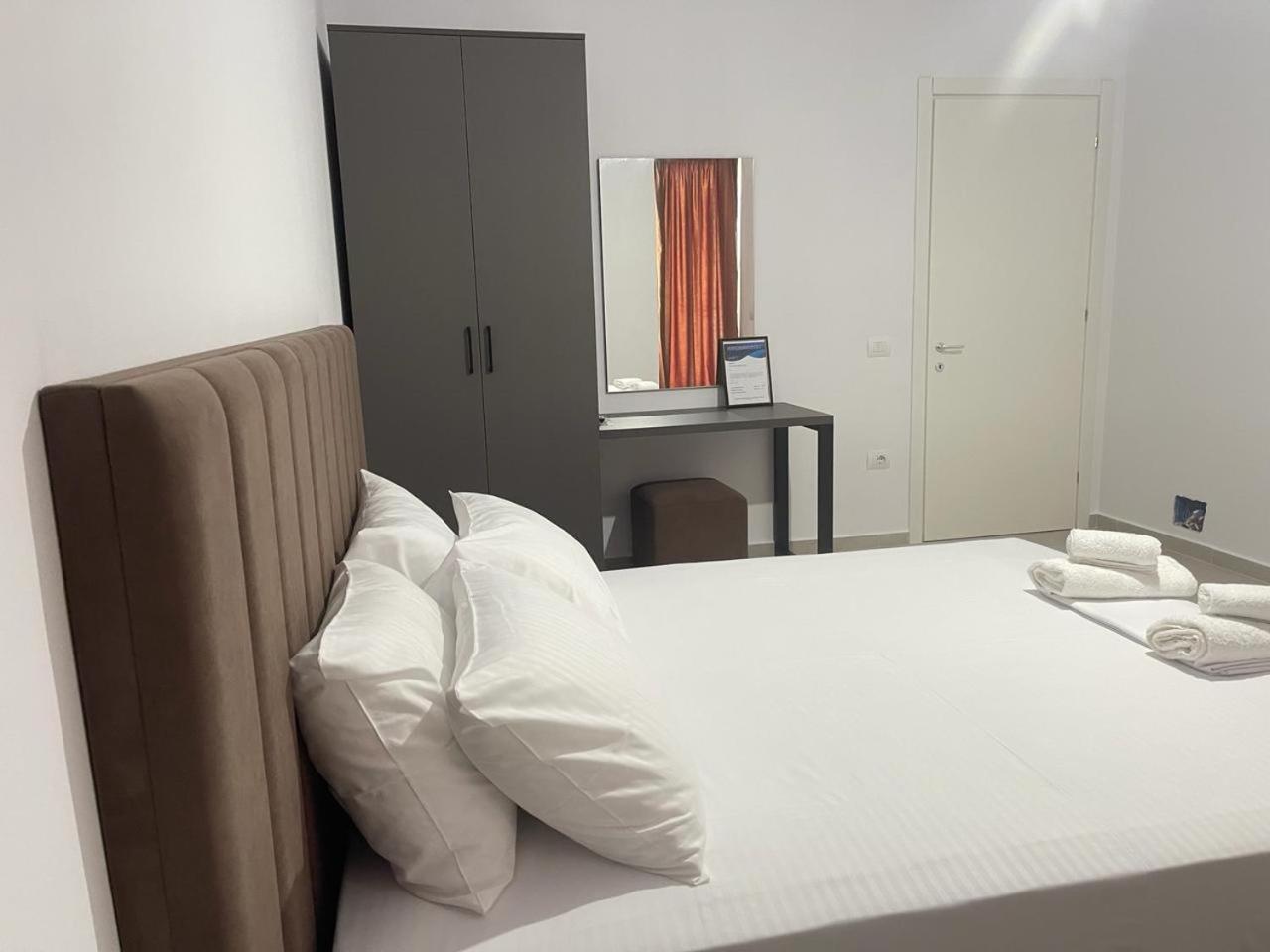 Sunrose Residences Sarandë Eksteriør bilde